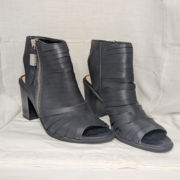 Circus by Sam Edelman Kesler Open Toe HeeledAnkle Booties Size 6.5 Black - Picture 1 of 7